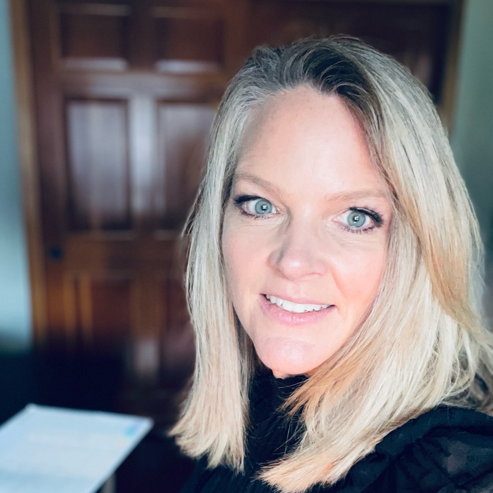 Meet your Posher, Hayley